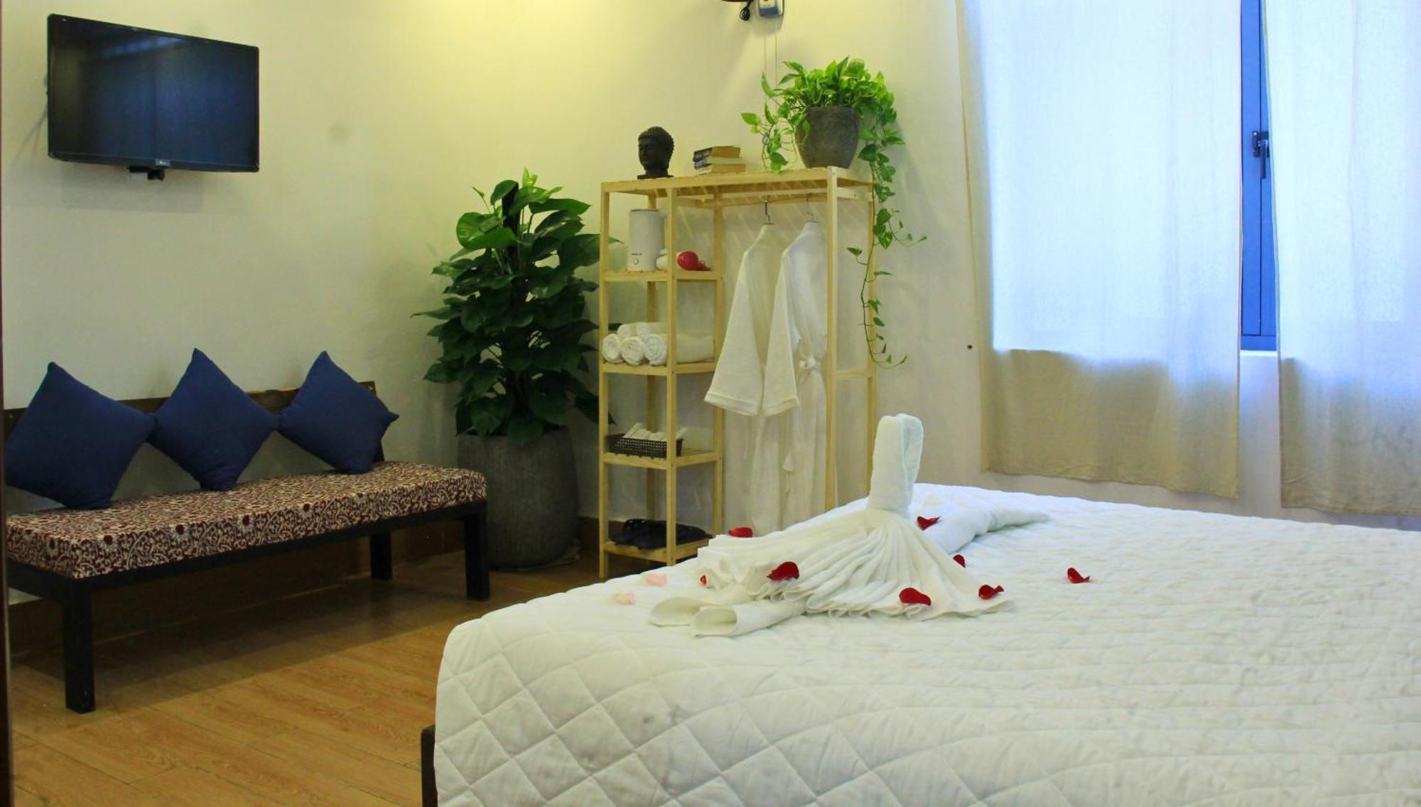 Dom Hostel Hoian Old Town Location Хойан Экстерьер фото